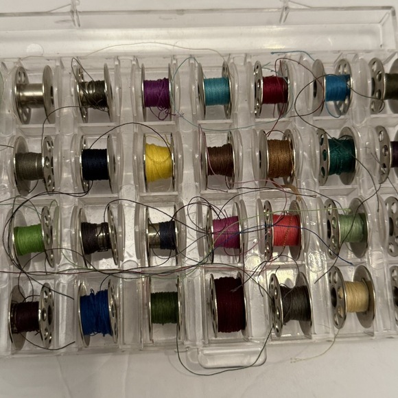 Vtg Sewing Machine Metal Bobbins 7 Hole‎ Most w/Previous Thread Lot of 32 - Picture 5 of 8